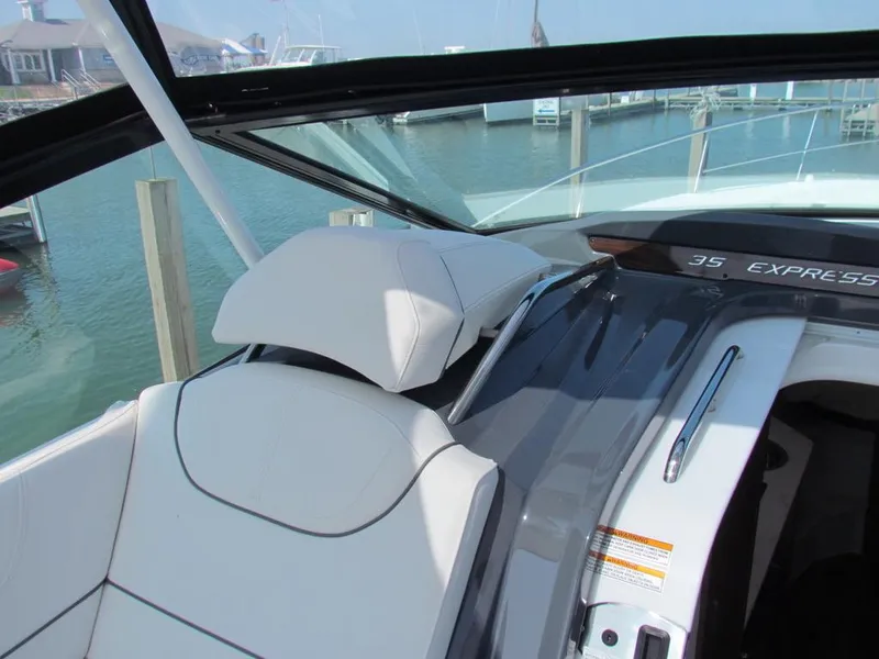Slide: The Image of Cruisers Yachts 35 Express 2020 - 72