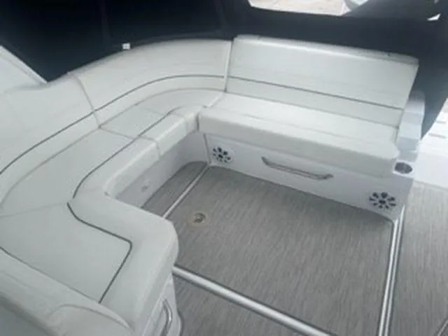 Slide: The Image of Cruisers Yachts 35 Express 2020 - 80