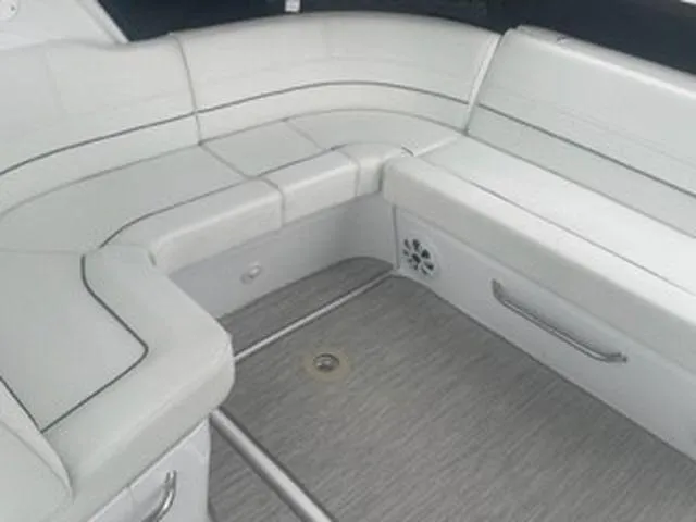 Slide: The Image of Cruisers Yachts 35 Express 2020 - 81