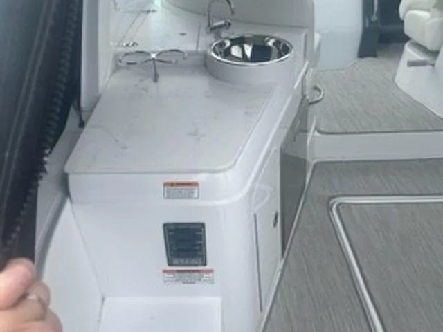 Slide: The Image of Cruisers Yachts 35 Express 2020 - 82