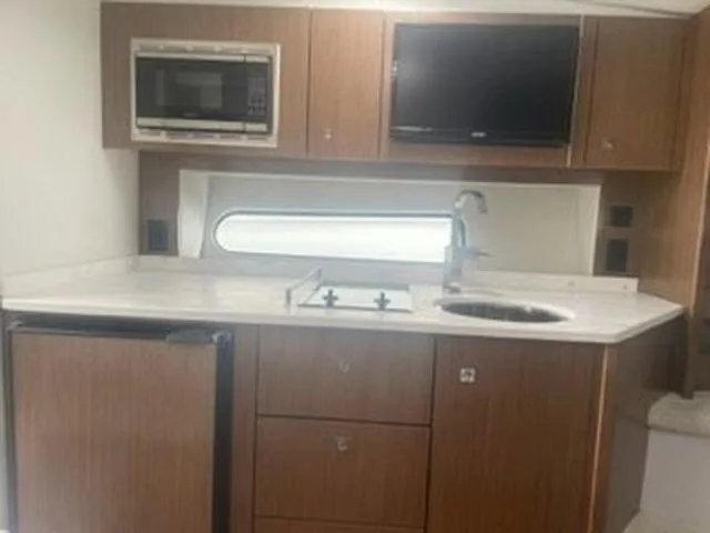 Slide: The Image of Cruisers Yachts 35 Express 2020 - 88