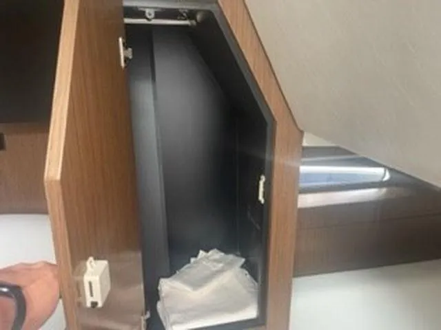 Slide: The Image of Cruisers Yachts 35 Express 2020 - 93