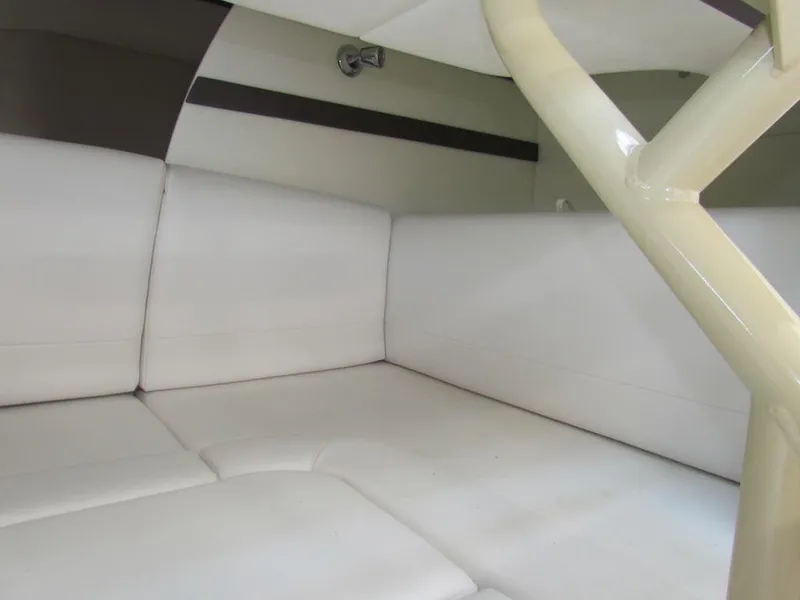 Slide: The Image of Cruisers Yachts 35 Express 2020 - 97