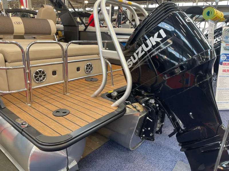 Slide: The Image of 2025 Bentley Pontoons Elite 223 Swingback Tower with Suzuki outboard motor. - 8