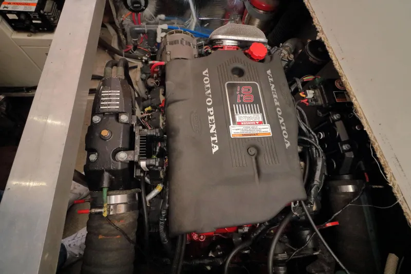 Slide: The Image of Volvo Penta engine in 2002 Carver 346 Motor Yacht. - 32