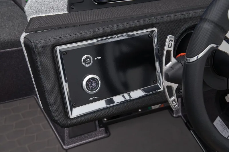 Slide: The Image of Ranger Z521R 2025 - 46