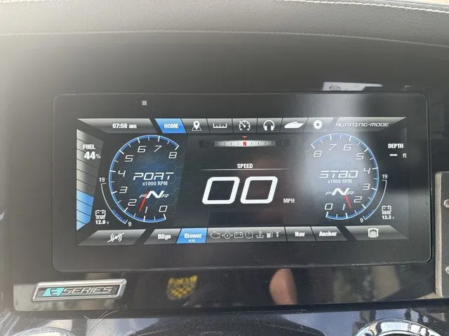 Slide: The Image of Yamaha 242 Limited S E-Series 2018 - 30