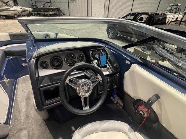 Slide: The Image of Bryant 210 2016 - 7