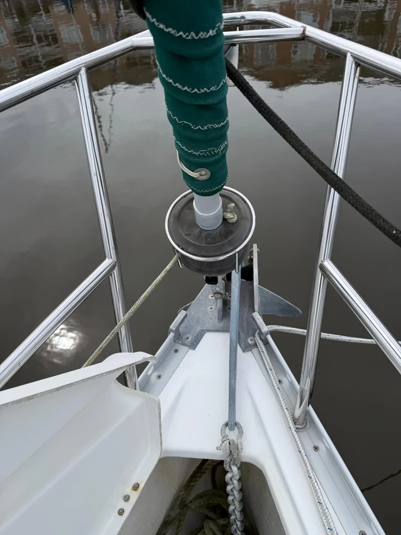 Slide: The Image of Beneteau 331 2002 - 4