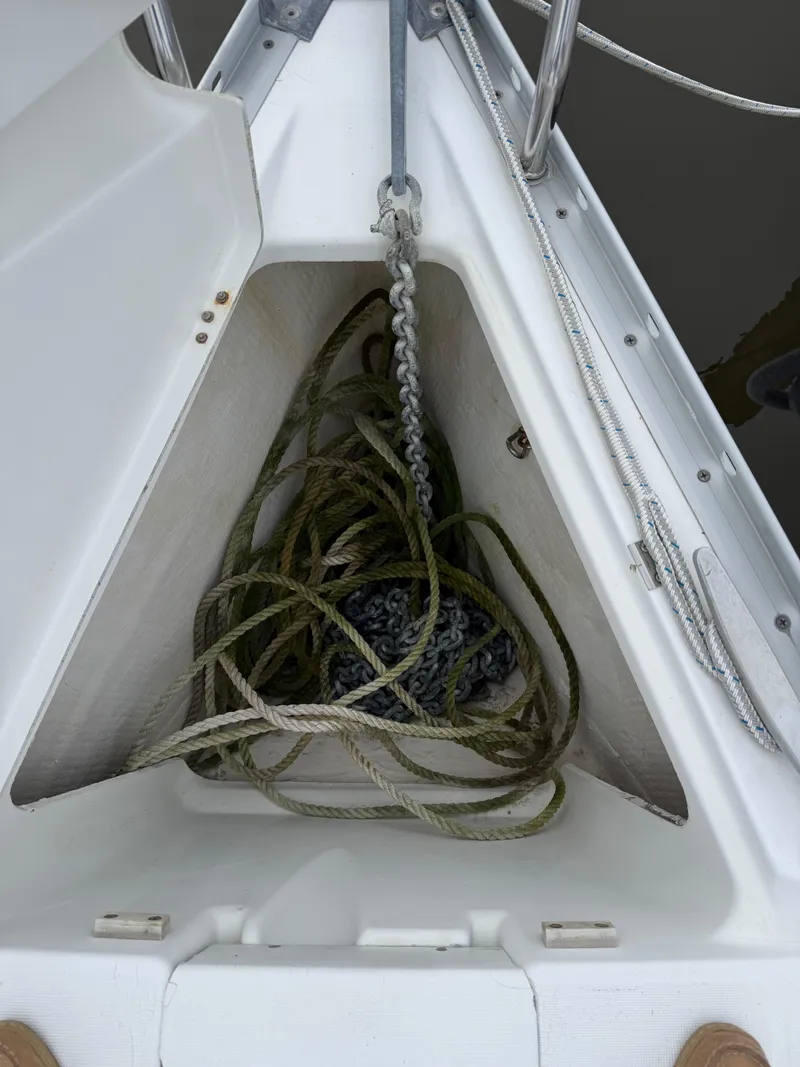 Slide: The Image of Beneteau 331 2002 - 5