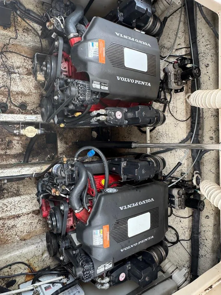 Slide: The Image of Engine of 2005 Rinker Fiesta Vee 300 EC with Volvo Penta components. - 26