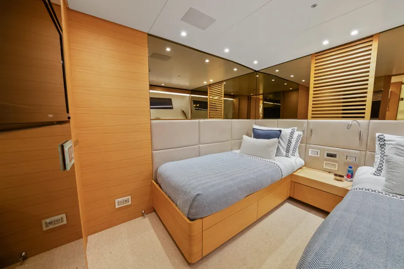 Slide: The Image of Sanlorenzo SD92 2012 - 101