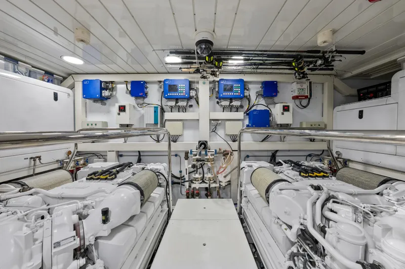 Slide: The Image of Sanlorenzo SD92 2012 - 130