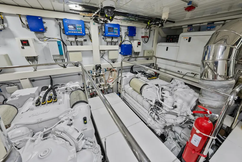 Slide: The Image of Sanlorenzo SD92 2012 - 131