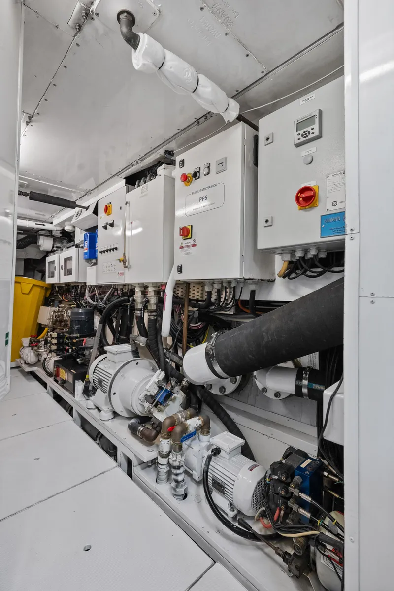 Slide: The Image of Sanlorenzo SD92 2012 - 133