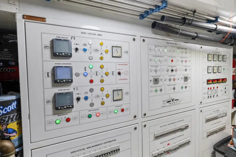 Slide: The Image of Sanlorenzo SD92 2012 - 137