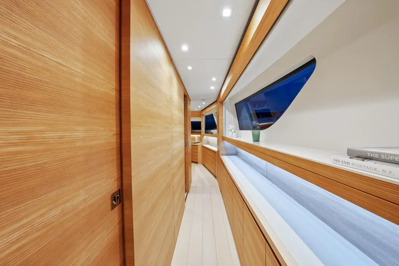 Slide: The Image of Sanlorenzo SD92 2012 - 77