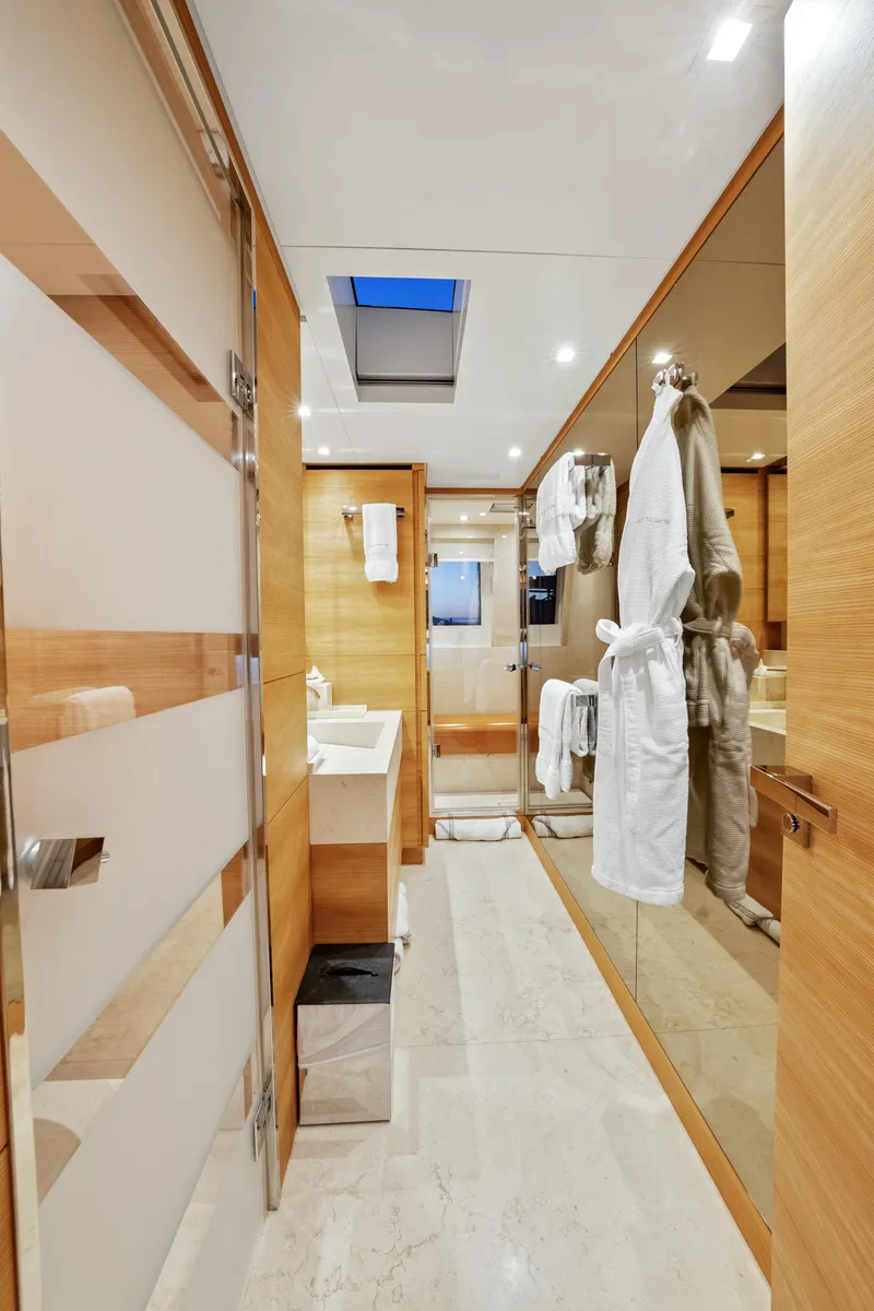 Slide: The Image of Sanlorenzo SD92 2012 - 78