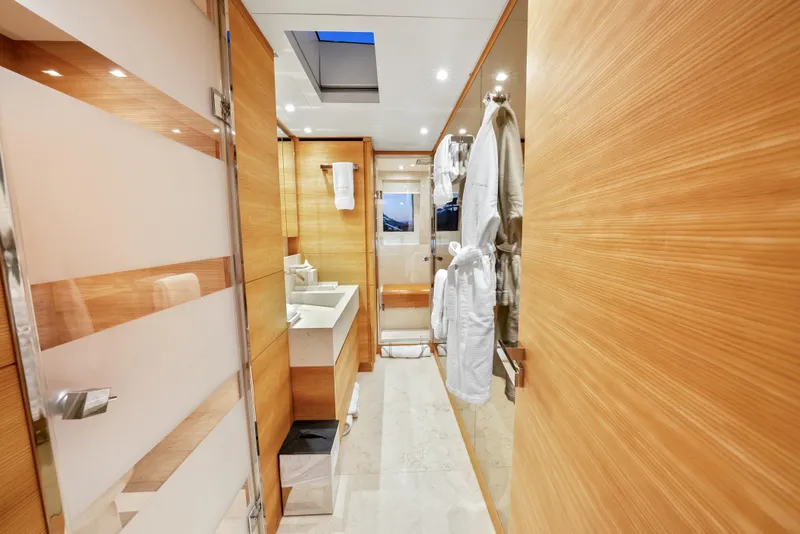 Slide: The Image of Sanlorenzo SD92 2012 - 79