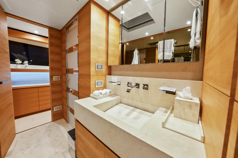 Slide: The Image of Sanlorenzo SD92 2012 - 83