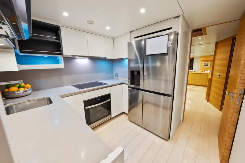 Slide: The Image of Sanlorenzo SD92 2012 - 88