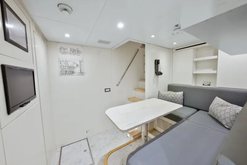 Slide: The Image of Sanlorenzo SD92 2012 - 92