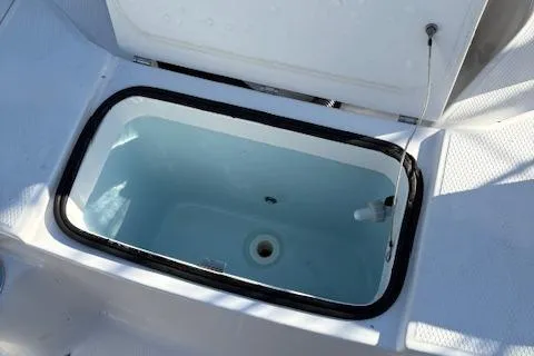 Slide: The Image of Livewell compartment on 2021 Robalo R200 Center Console boat. - 3