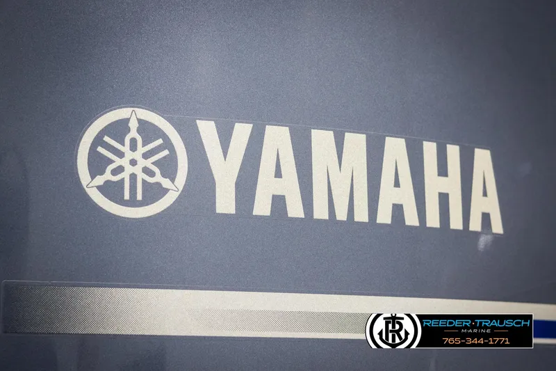Slide: The Image of Yamaha logo on a 2015 Starcraft 1915 Limited OB boat. - 42