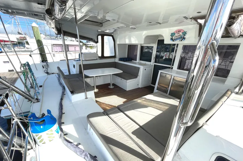 Slide: The Image of Lagoon 450 F 2016 - 54