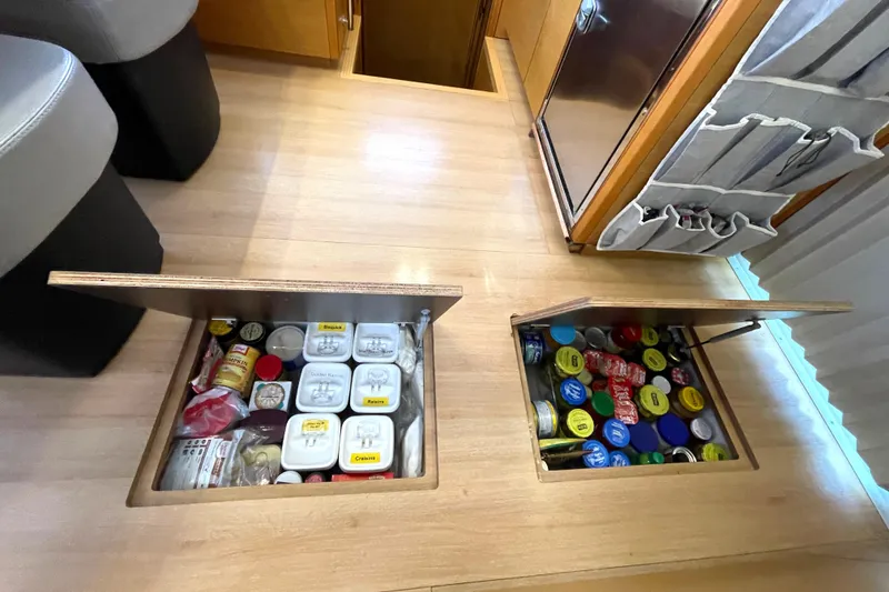 Slide: The Image of Lagoon 450 F 2016 - 71