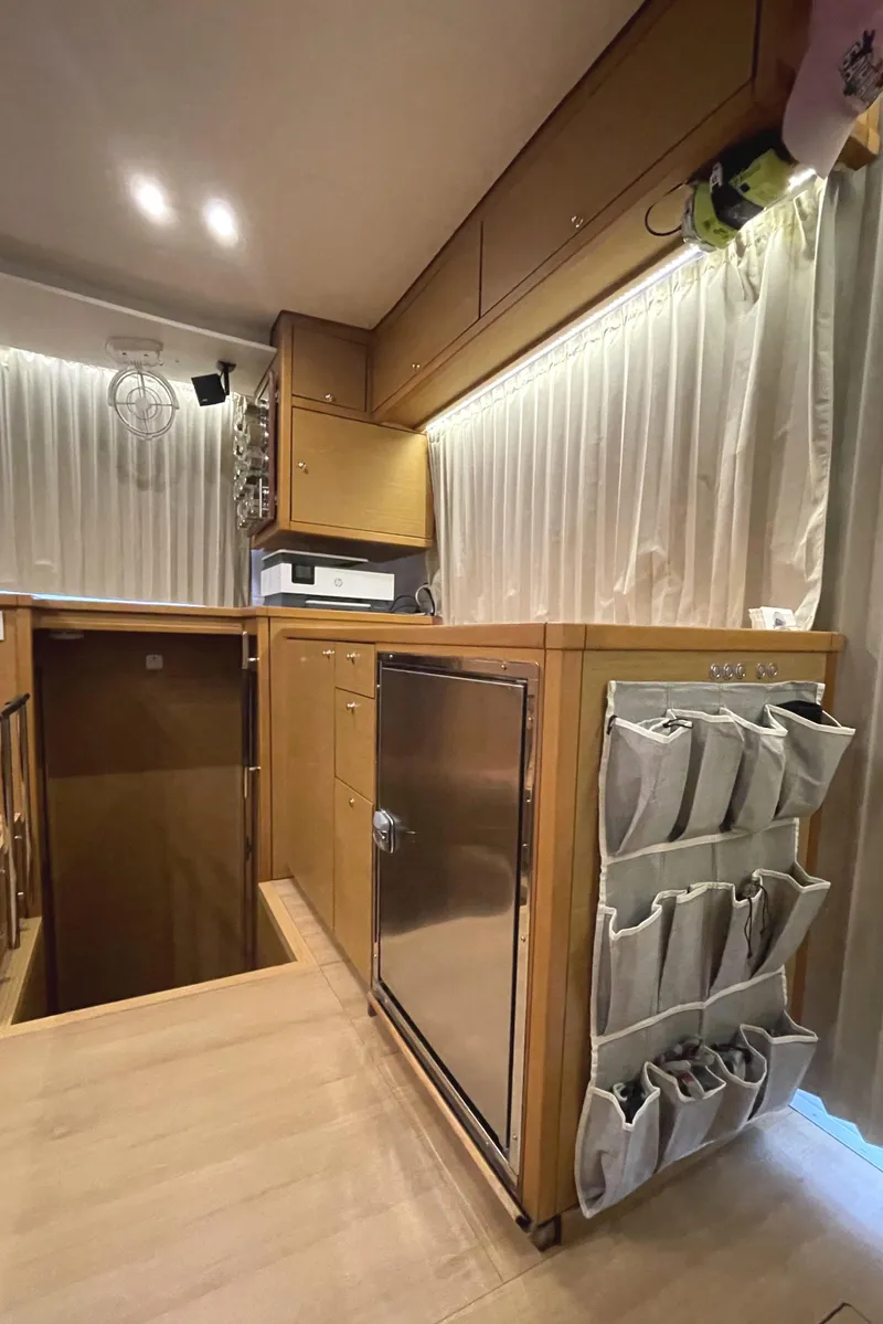 Slide: The Image of Lagoon 450 F 2016 - 72