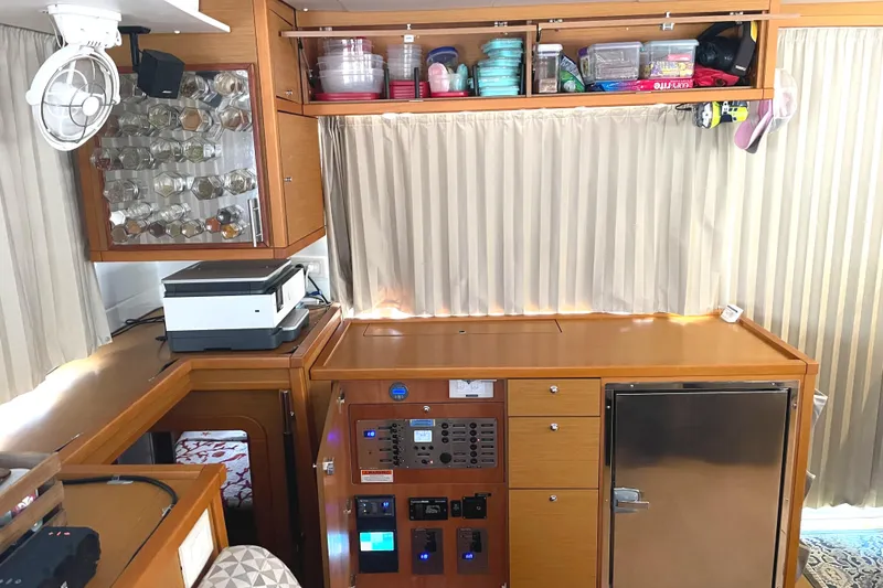 Slide: The Image of Lagoon 450 F 2016 - 74