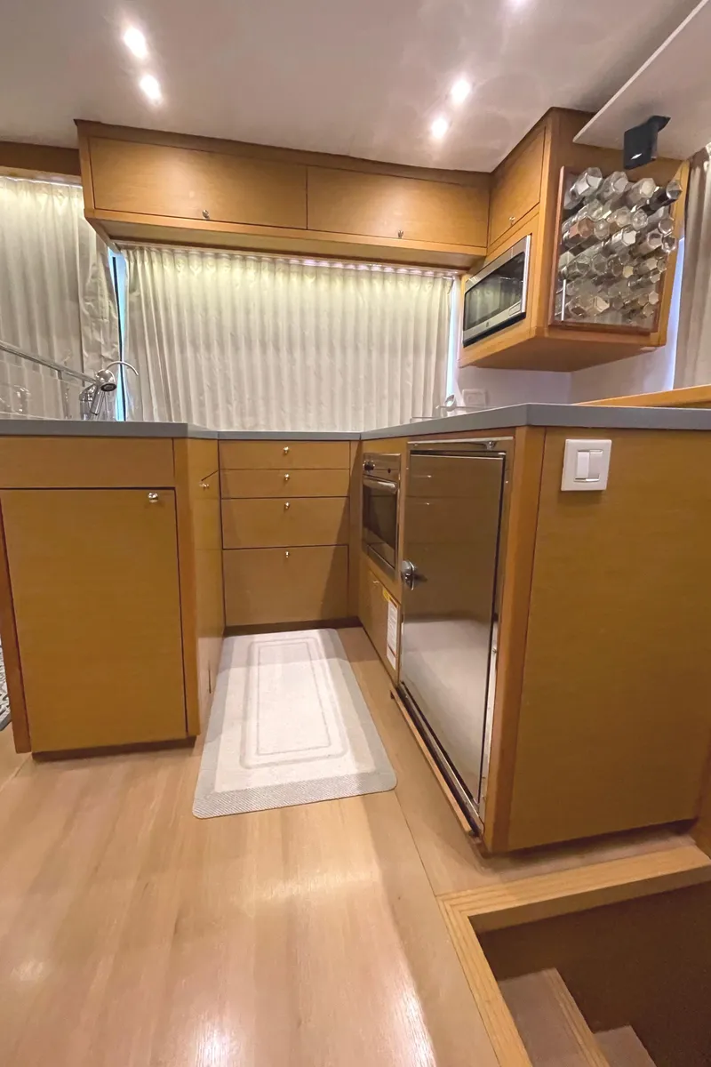 Slide: The Image of Lagoon 450 F 2016 - 80