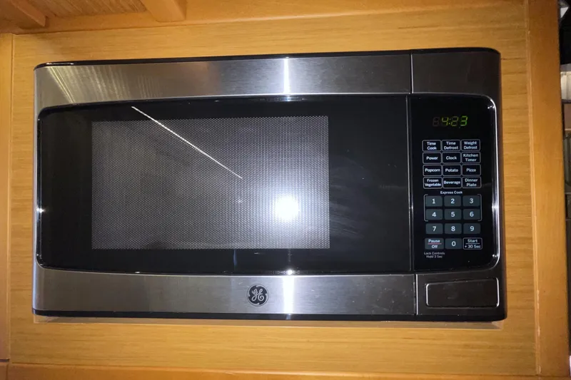 Slide: The Image of Lagoon 450 F 2016 - 86