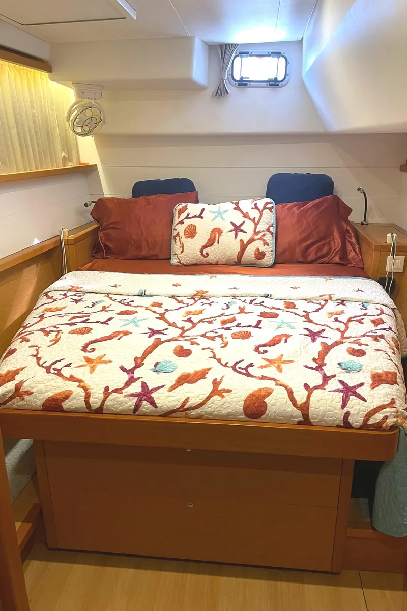 Slide: The Image of Lagoon 450 F 2016 - 88