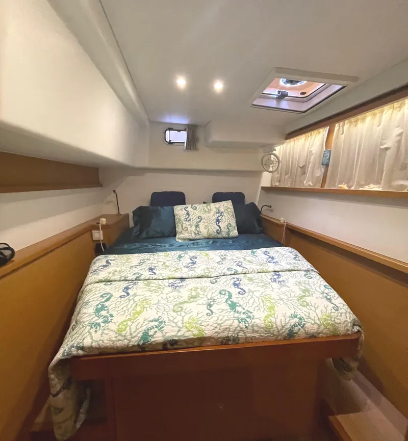 Slide: The Image of Lagoon 450 F 2016 - 96