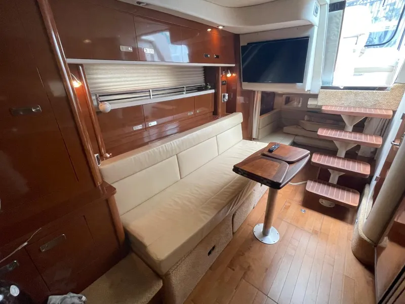 Slide: The Image of Sea Ray 350 Sundancer 2010 - 54
