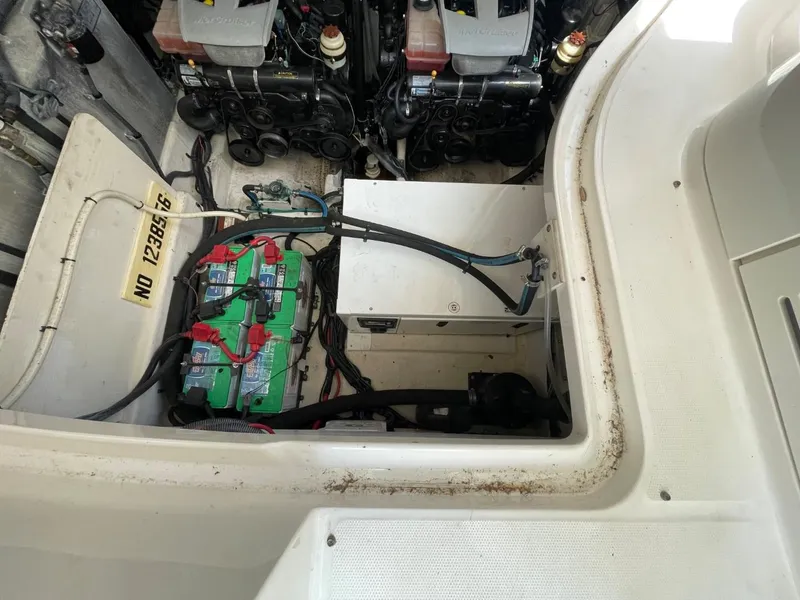 Slide: The Image of Sea Ray 350 Sundancer 2010 - 68