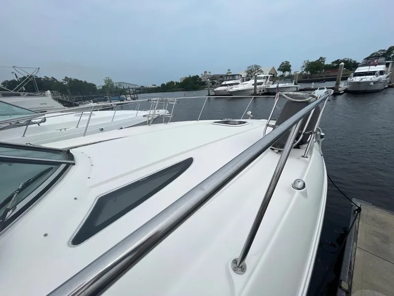 Slide: The Image of Sea Ray 350 Sundancer 2010 - 72