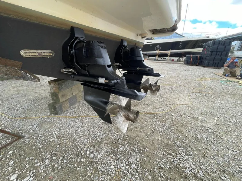 Slide: The Image of Sea Ray 350 Sundancer 2010 - 74