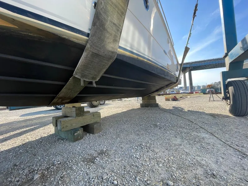 Slide: The Image of Sea Ray 350 Sundancer 2010 - 77