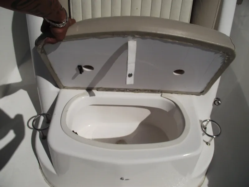 Slide: The Image of Boat seat storage compartment on a 2016 Sea Fox 186 Commander. - 14