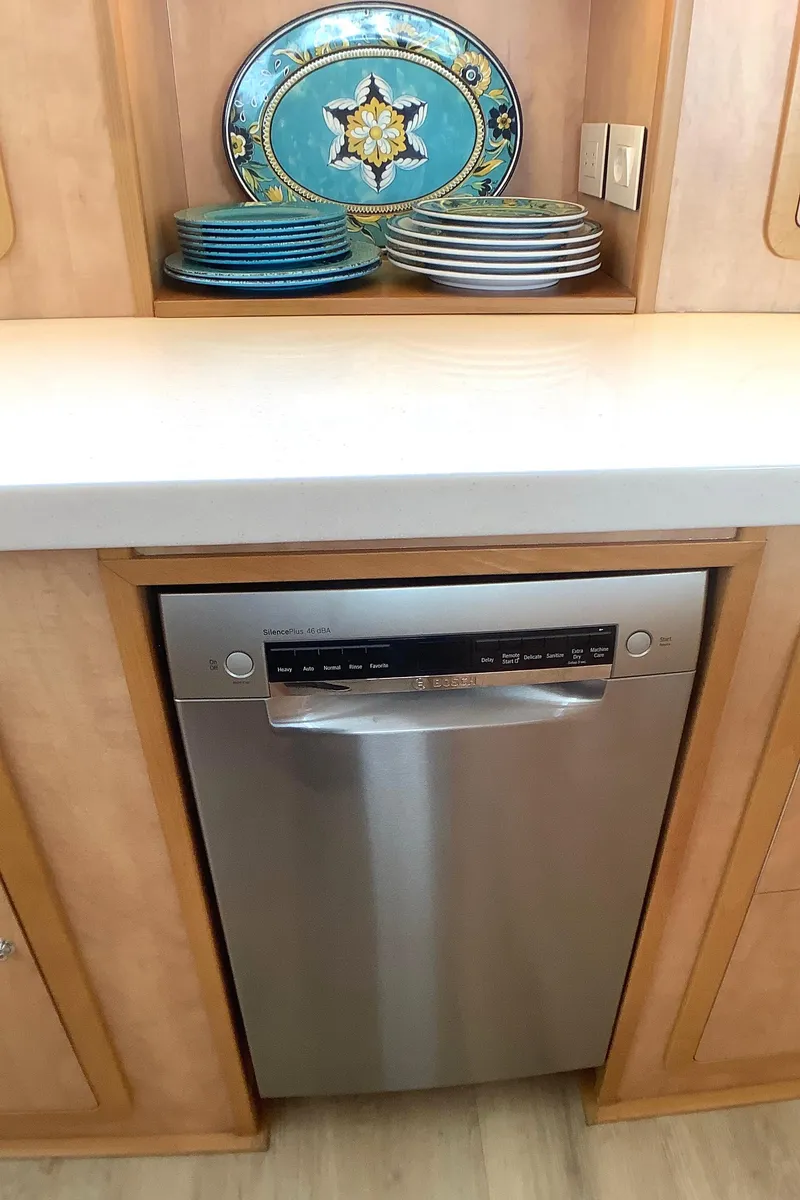 Slide: The Image of Royal Cape Catamarans Majestic 570 Flybridge 2021 - 61