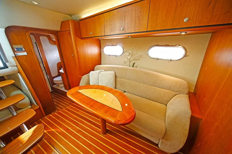 Slide: The Image of Tiara 3900 Sovran 2007 - 54