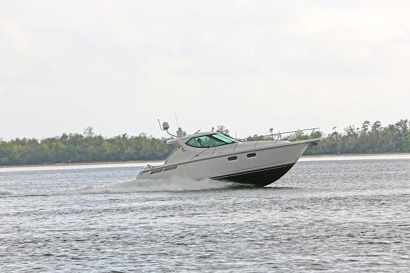 Slide: The Image of Tiara 3900 Sovran 2007 - 64