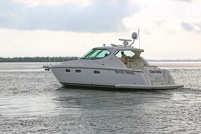 Slide: The Image of Tiara 3900 Sovran 2007 - 67