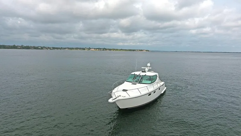 Slide: The Image of Tiara 3900 Sovran 2007 - 68