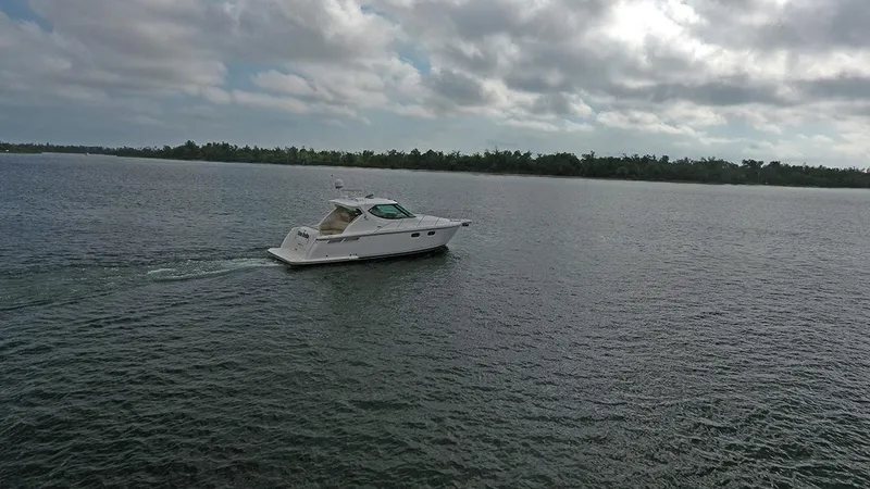 Slide: The Image of Tiara 3900 Sovran 2007 - 72