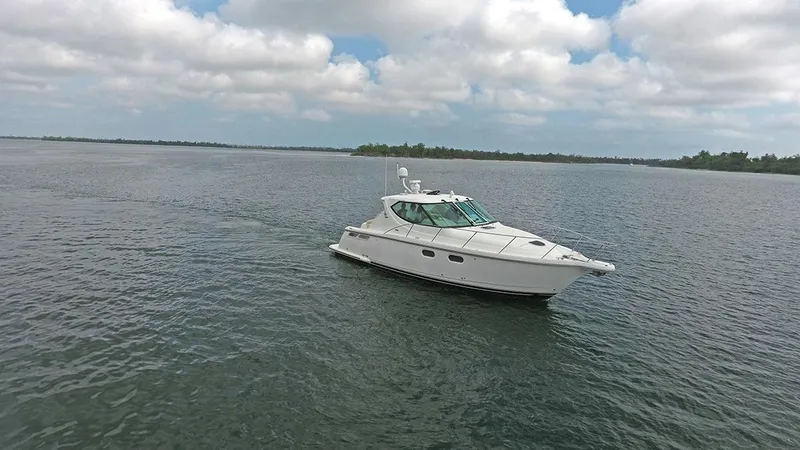 Slide: The Image of Tiara 3900 Sovran 2007 - 74