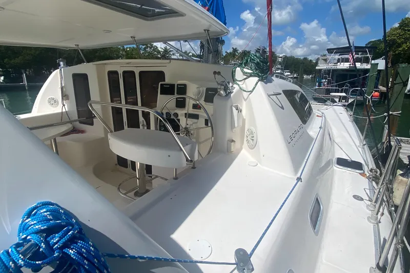 Slide: The Image of Leopard 38 2003 - 85